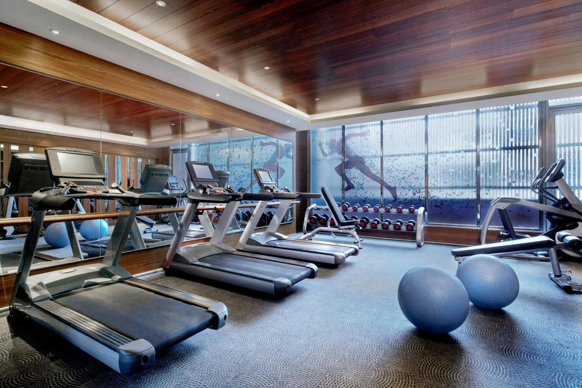Sheraton Taitung Hotel Exteriör bild The gym at the hotel